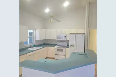 3315 SW 8th Ct, Cape Coral, FL 33914 - Photo 7