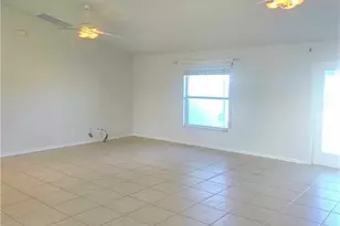 3315 SW 8th Ct, Cape Coral, FL 33914 - Photo 5