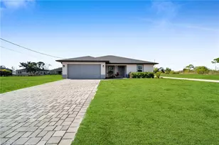 4326 NE 24th Pl, Cape Coral, FL 33909 - Photo 1
