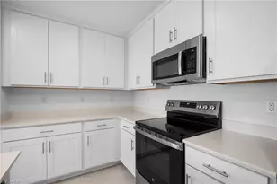 18421 Copperhead Ct N, Lehigh Acres, FL 33936 - Photo 7