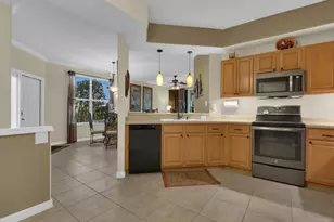 10109 Colonial Country Club Blvd, Fort Myers, FL 33913 - Photo 5