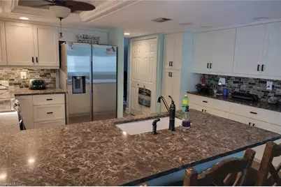 11660 Spinnaker Way, Fort Myers, FL 33908 - Photo 7