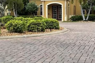 4109 Residence Drive, Fort Myers, FL 33901 - Photo 11