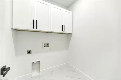 922 NW 8th Ter, Cape Coral, FL 33993 - Photo 39