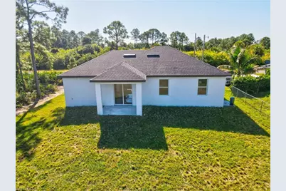 1109 Cumming St E, Lehigh Acres, FL 33974 - Photo 7