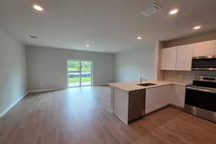 8113 Haley Crk Wy, Lehigh Acres, FL 33971 - Photo 3