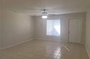 1727 SE 15th Pl, Cape Coral, FL 33990 - Photo 3