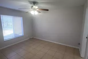 1727 SE 15th Pl, Cape Coral, FL 33990 - Photo 7