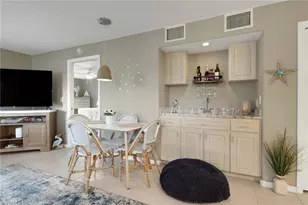 1018 SE 38th St, Cape Coral, FL 33904 - Photo 5