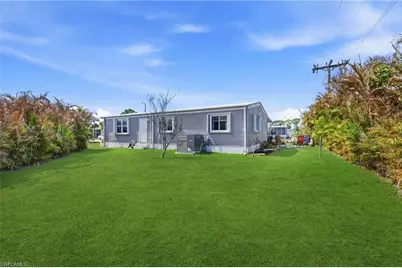 734 Knotty Pine Cir, North Fort Myers, FL 33917 - Photo 31