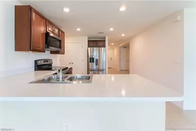 8052 Sunrise Cir, Labelle, FL 33935 - Photo 3