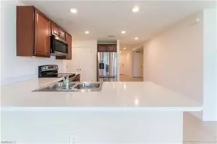 8052 Sunrise Cir, Labelle, FL 33935 - Photo 3