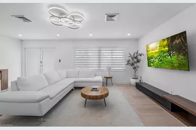 4625 Forest Glen Dr, North Fort Myers, FL 33903 - Photo 9