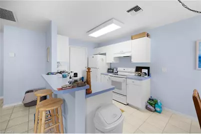 15621 Sunny Crest Ln, Fort Myers, FL 33905 - Photo 9