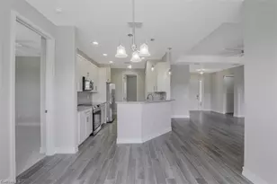 37 SE 23rd Ave, Cape Coral, FL 33990 - Photo 17