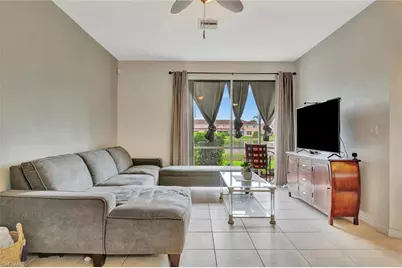 9808 Roundstone Cir, Fort Myers, FL 33967 - Photo 7