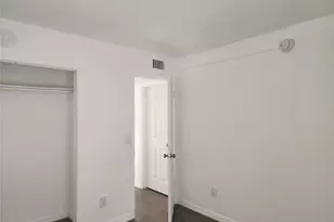 1919 Lillie St, Fort Myers, FL 33916 - Photo 3