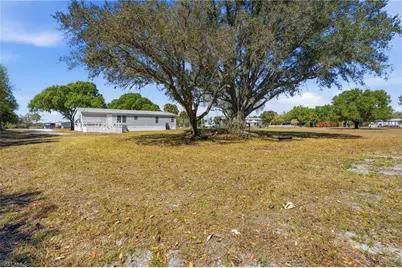 1446 Seminole Ave, Labelle, FL 33935 - Photo 37