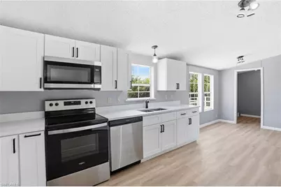 1446 Seminole Ave, Labelle, FL 33935 - Photo 17