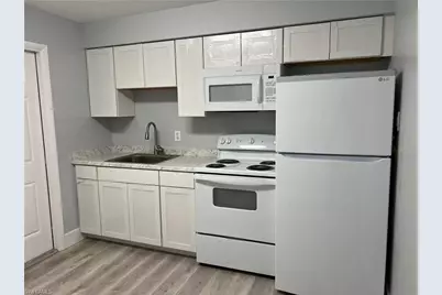 337 Tudor Dr #R, Cape Coral, FL 33904 - Photo 7