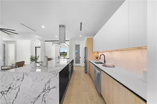 409 NE 15th Terrace, Cape Coral, FL 33909 - Photo 7