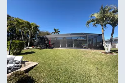 2204 SE 15th Ter, Cape Coral, FL 33990 - Photo 31