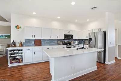 218 NW 22nd Ave, Cape Coral, FL 33993 - Photo 7