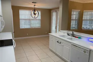 5670 Chelsey Ln, Fort Myers, FL 33912 - Photo 7