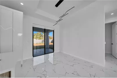 621 NE Juanita Pl, Cape Coral, FL 33909 - Photo 21