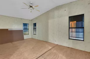 9855 Sugarmill Springs Dr, Fort Myers, FL 33905 - Photo 13