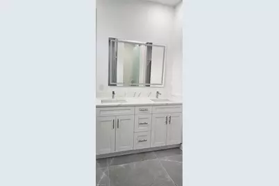 402 NW 10th St, Cape Coral, FL 33993 - Photo 9