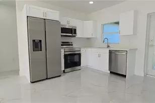 5218 29th St SW, Lehigh Acres, FL 33973 - Photo 9