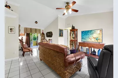 1433 SE 13th Ter, Cape Coral, FL 33990 - Photo 3