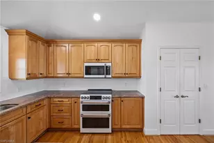 425 Lake Murex Cir, Sanibel, FL 33957 - Photo 17