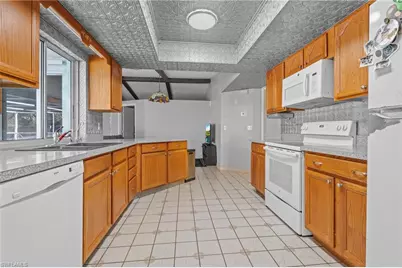 730 Bering Ave S, Lehigh Acres, FL 33974 - Photo 9