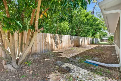 4633 Siesta Cir, Fort Myers, FL 33901 - Photo 31