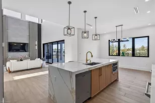 2822 SW 17th Ave, Cape Coral, FL 33914 - Photo 19