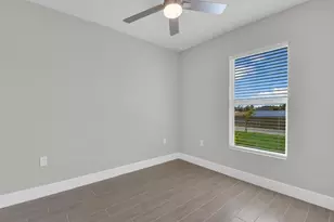 503 NE 31st St, Cape Coral, FL 33909 - Photo 27