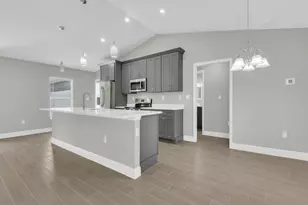 503 NE 31st St, Cape Coral, FL 33909 - Photo 9