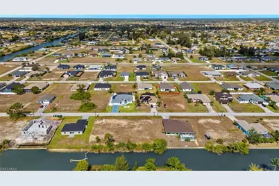 1031 NW 23rd Ave, Cape Coral, FL 33993 - Photo 11
