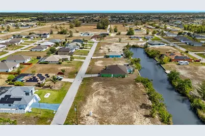 1031 NW 23rd Ave, Cape Coral, FL 33993 - Photo 7