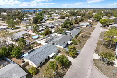 1371 Torreya Cir, North Fort Myers, FL 33917 - Photo 37