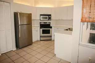 732 Woodshire Ln, Naples, FL 34105 - Photo 9