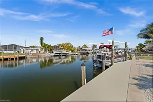 2705 Patterson Ct, Saint James City, FL 33956 - Photo 3