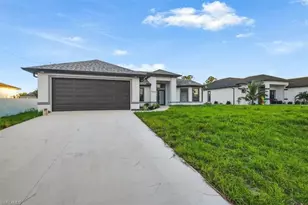 2715 27th St SW, Lehigh Acres, FL 33976 - Photo 9