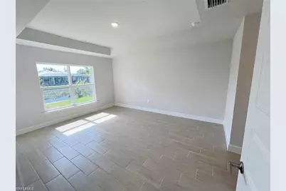 410 SE 1st Ter, Cape Coral, FL 33990 - Photo 15