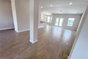 410 SE 1st Terrace, Cape Coral, FL 33990 - Photo 5