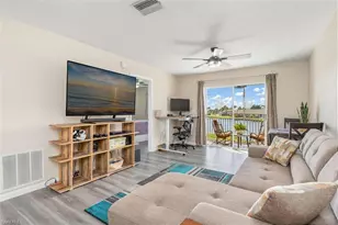 12538 SW Kingsway Cir, Lake Suzy, FL 34269 - Photo 7