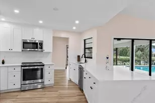 2230 SE 5th Pl, Cape Coral, FL 33990 - Photo 7