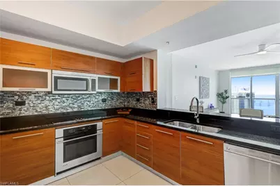 3000 Oasis Grand Blvd #2502, Fort Myers, FL 33916 - Photo 7
